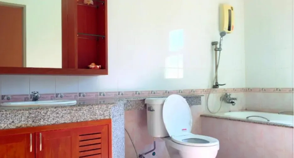 For sale and for rent 3 bedrooms villa in Bang Lamung, Chonburi