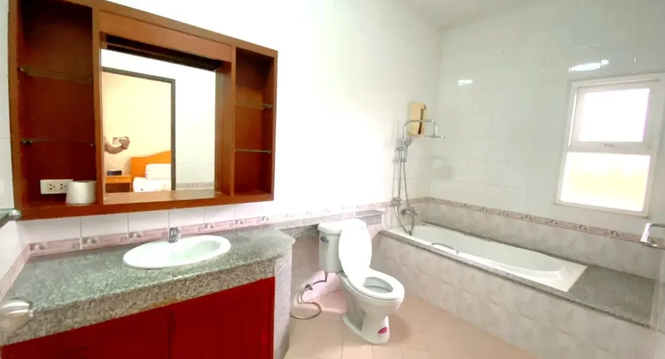 For sale and for rent 3 bedrooms villa in Bang Lamung, Chonburi