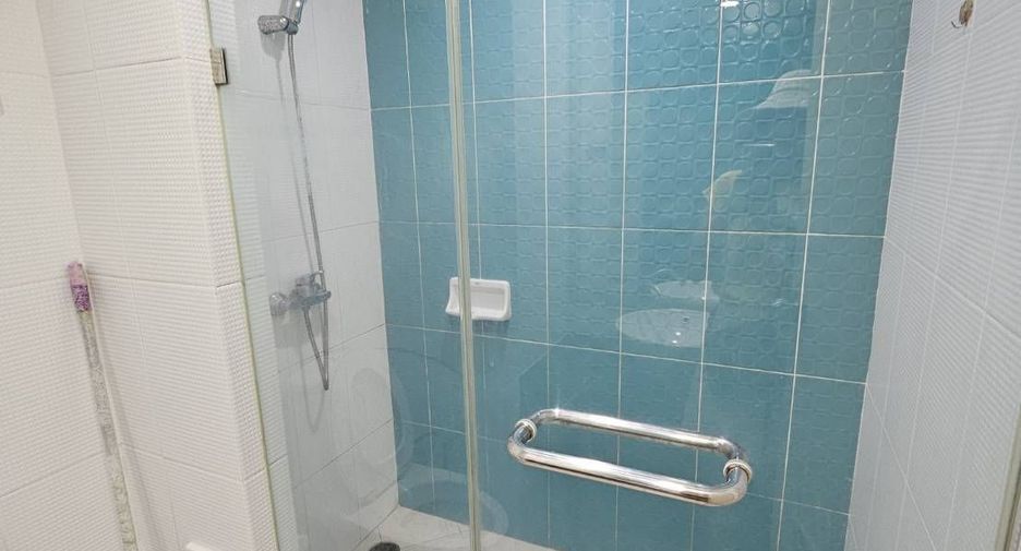 For sale studio condo in Sathon, Bangkok