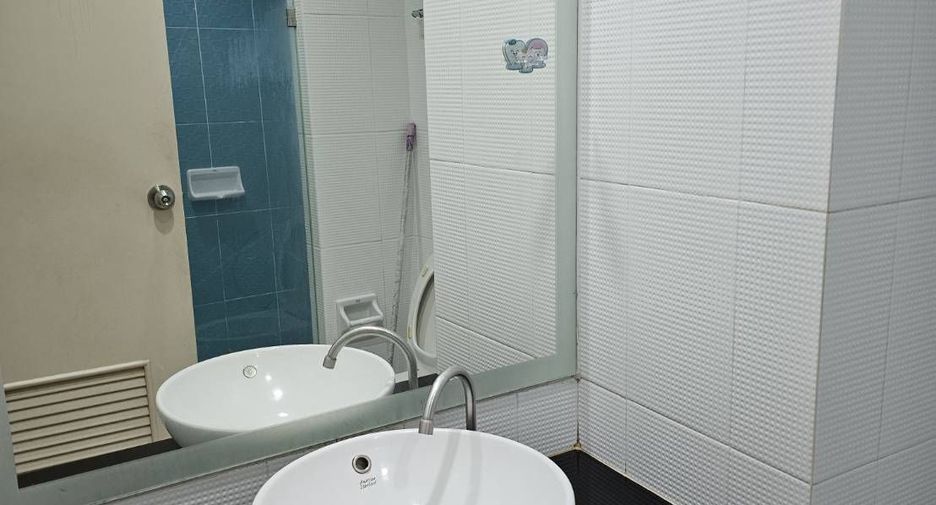 For sale studio condo in Sathon, Bangkok