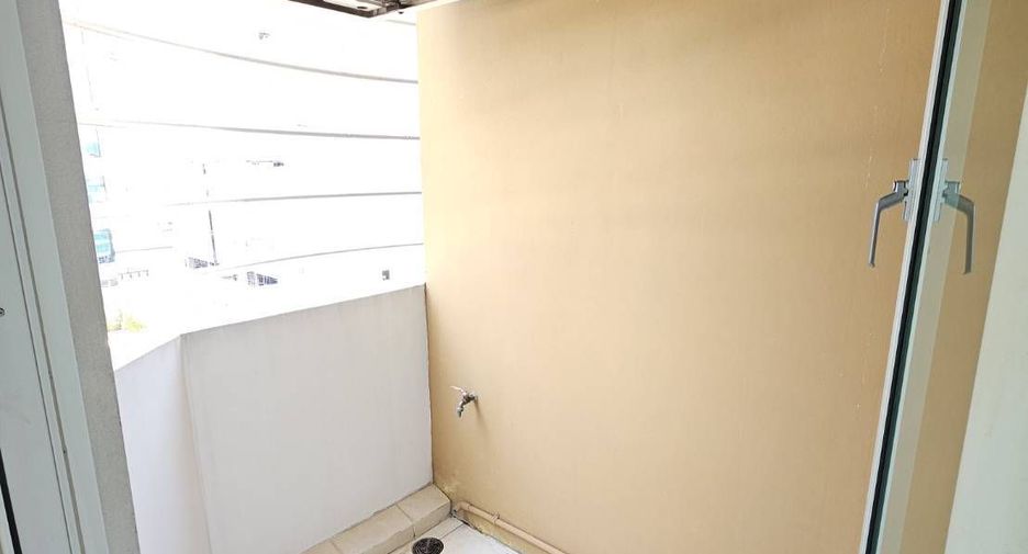 For sale studio condo in Sathon, Bangkok