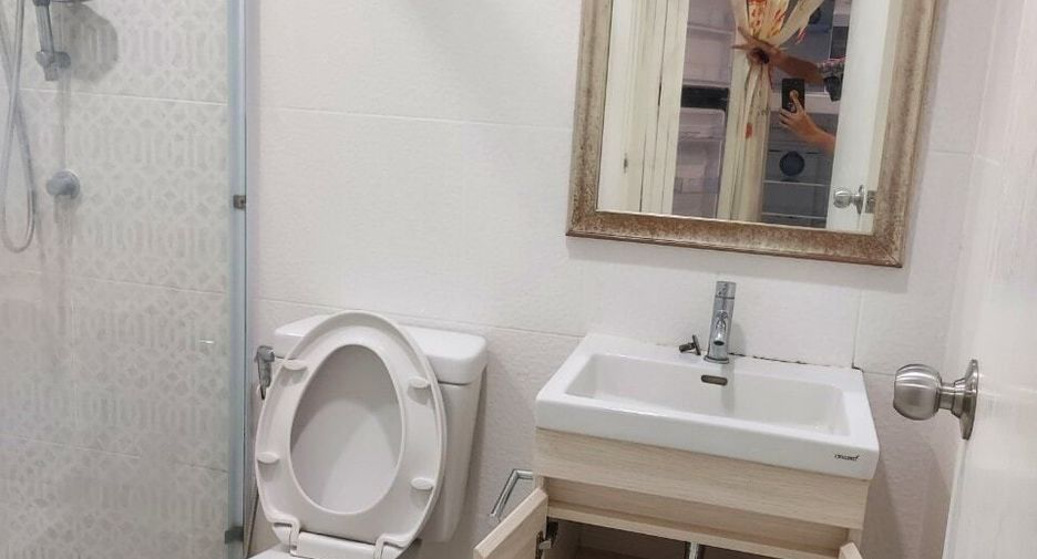 For sale 1 bed condo in Bang Phlat, Bangkok