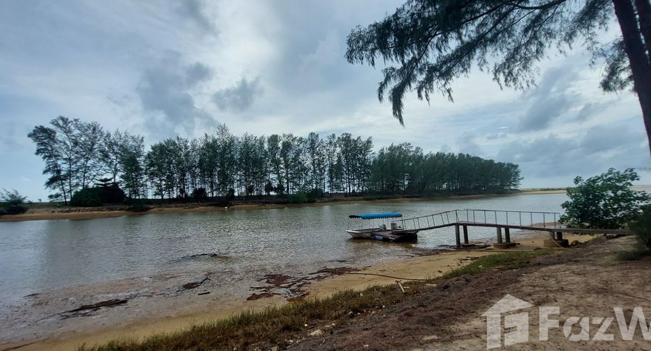 For sale 17 bedrooms hotel in Thai Mueang, Phang Nga
