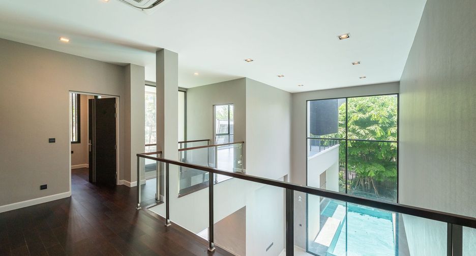For sale 5 ベッドルーム house in Lak Si, Bangkok