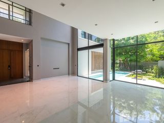 For sale 5 bedrooms house in Lak Si, Bangkok