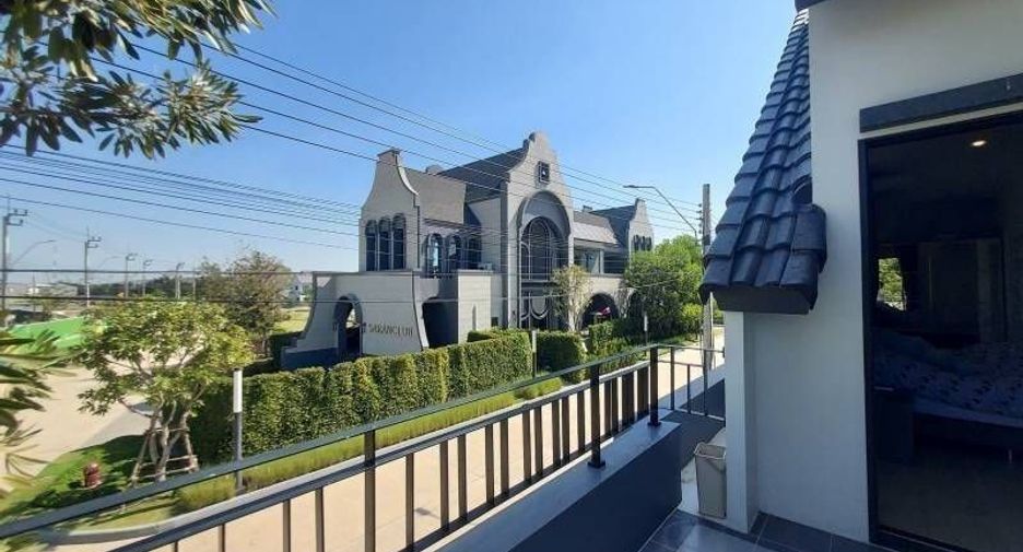 Casa en venta de 4 habitaciones en Bang Sao Thong, Samut Prakan