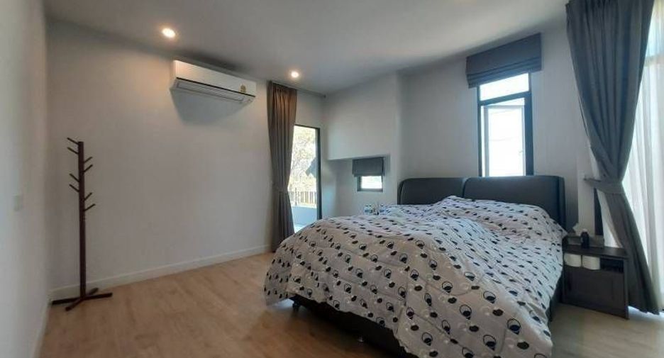 Casa en venta de 4 habitaciones en Bang Sao Thong, Samut Prakan