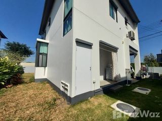 For sale 4 bedrooms house in Bang Sao Thong, Samut Prakan
