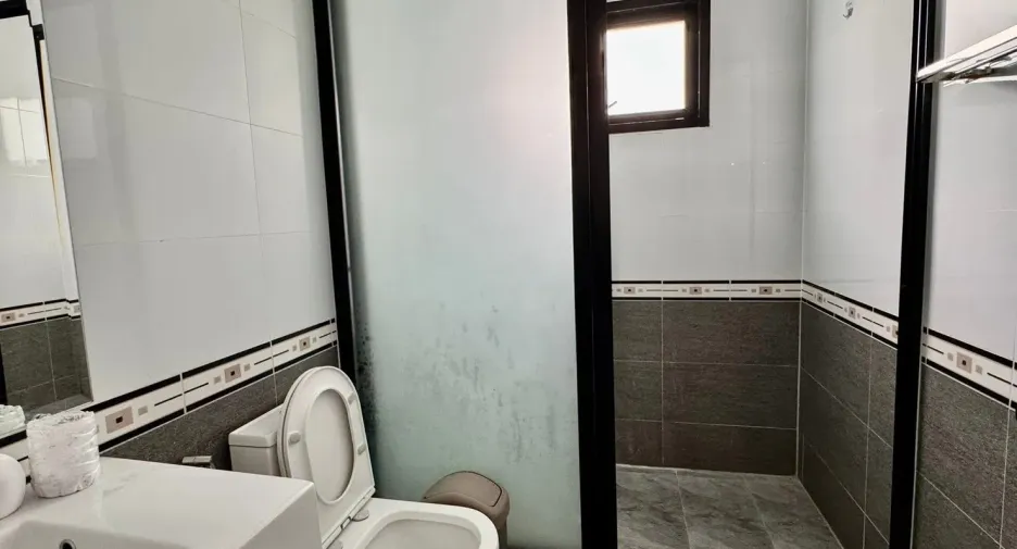 Villa en alquiler de 4 habitaciones en Bang Lamung, Chonburi