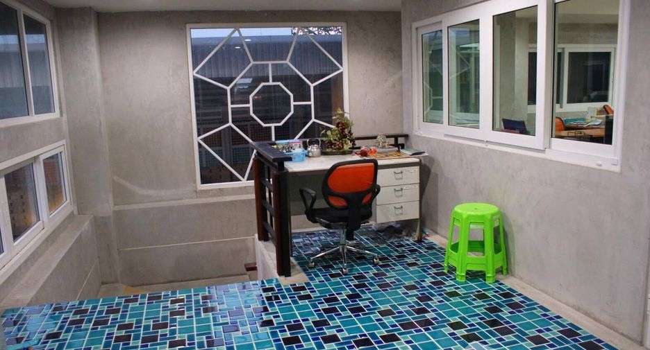 For sale 6 bedrooms house in Prawet, Bangkok