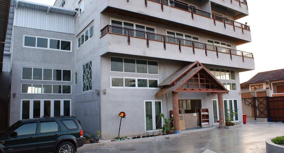 For sale 6 bedrooms house in Prawet, Bangkok