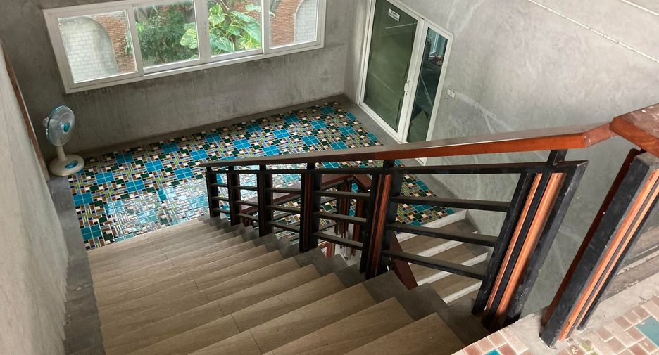 For sale 6 bedrooms house in Prawet, Bangkok