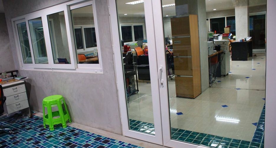 For sale 6 bedrooms house in Prawet, Bangkok