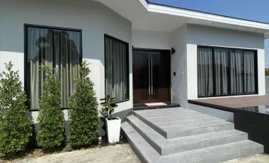 出售 和 出租 2 卧室 独立屋 在 Bang Lamung, Chon Buri