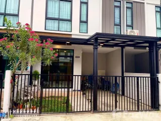 For sale 3 bedrooms townhouse in Lat Lum Kaeo, Pathum Thani