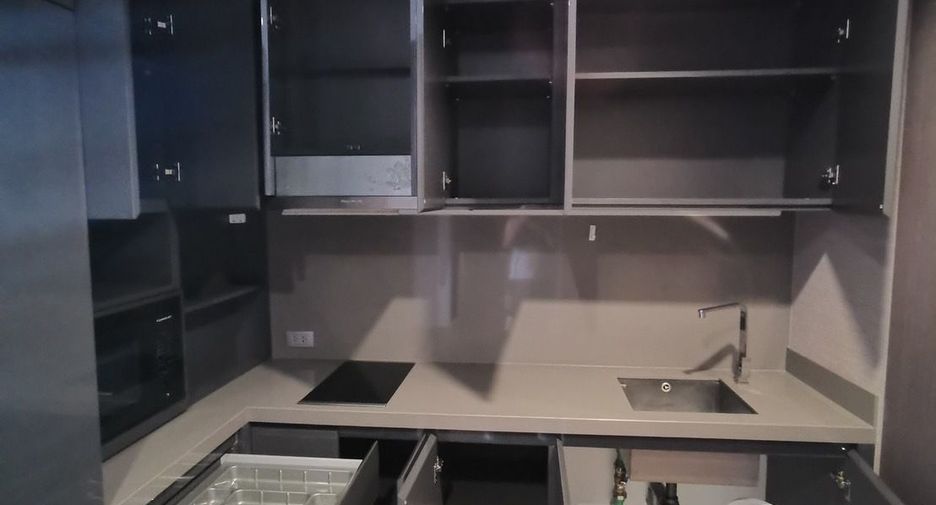 For sale 2 bedrooms condo in Sathon, Bangkok