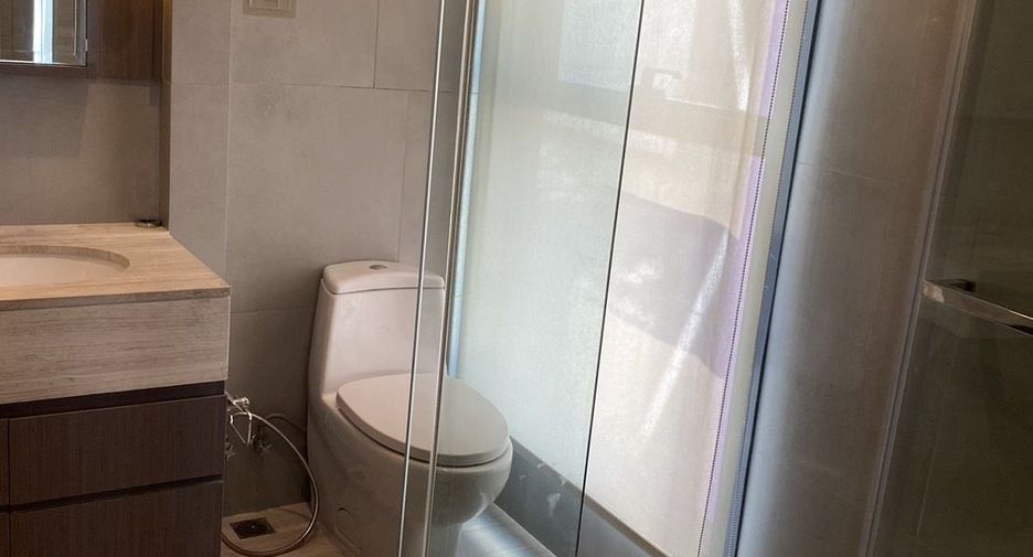 For sale 2 bedrooms condo in Sathon, Bangkok
