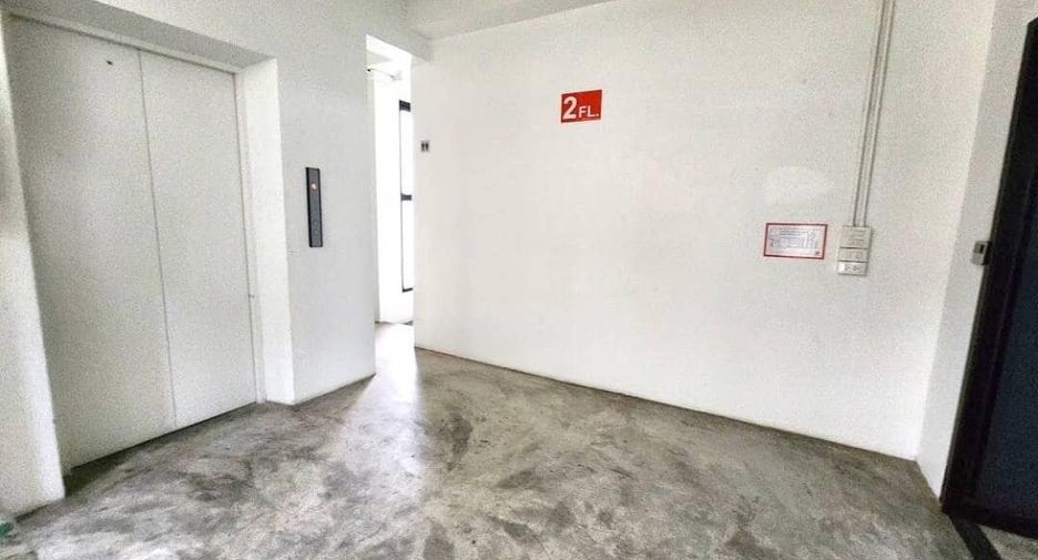 For sale and for rent 5 bedrooms retail Space in Din Daeng, Bangkok