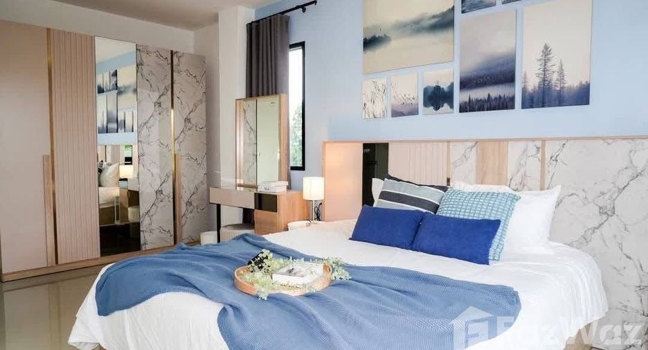 Casa adosada en venta de 4 habitaciones en Bang Lamung, Chonburi