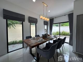 出售 4 卧室 联排别墅 在 Bang Lamung, Chon Buri