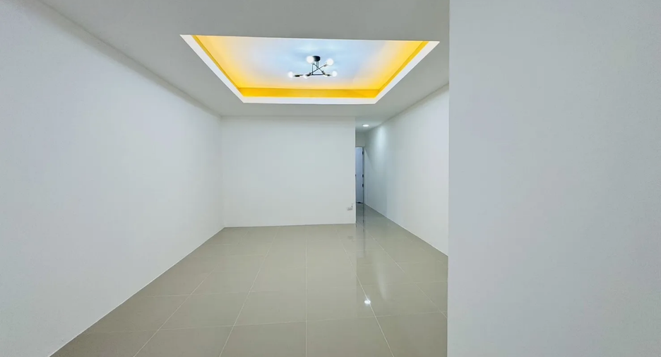 For sale 1 bed townhouse in Bang Bo, Samut Prakan