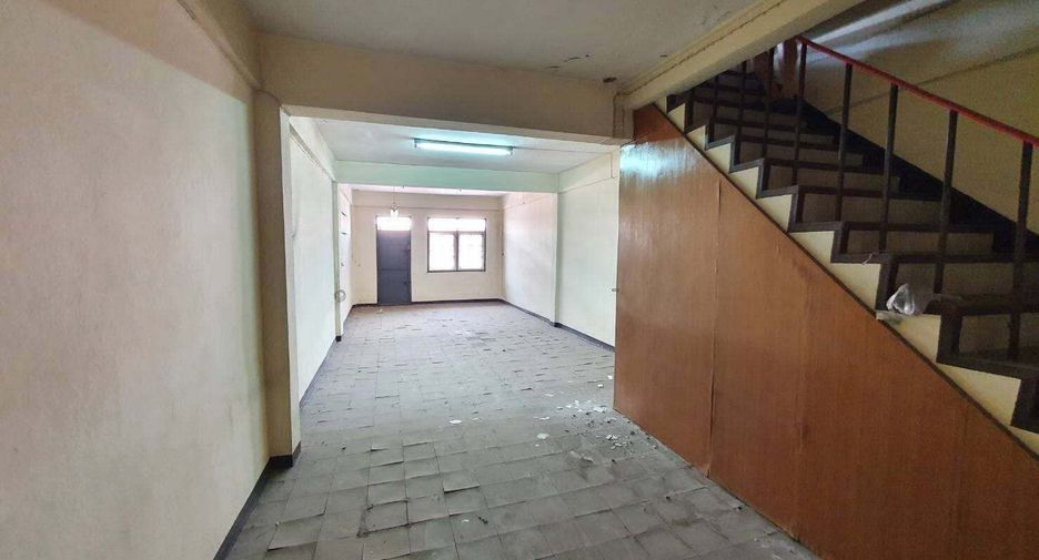 Local comercial en venta de 1 habitaciones en Chom Thong, Bangkok