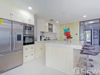 For sale 8 bedrooms townhouse in Bang Lamung, Chonburi