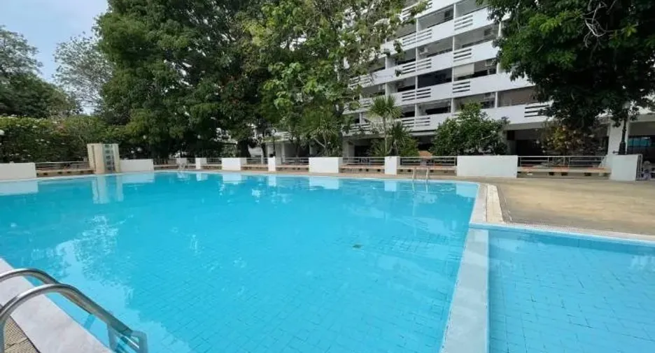 For sale studio condo in Bang Lamung, Chonburi