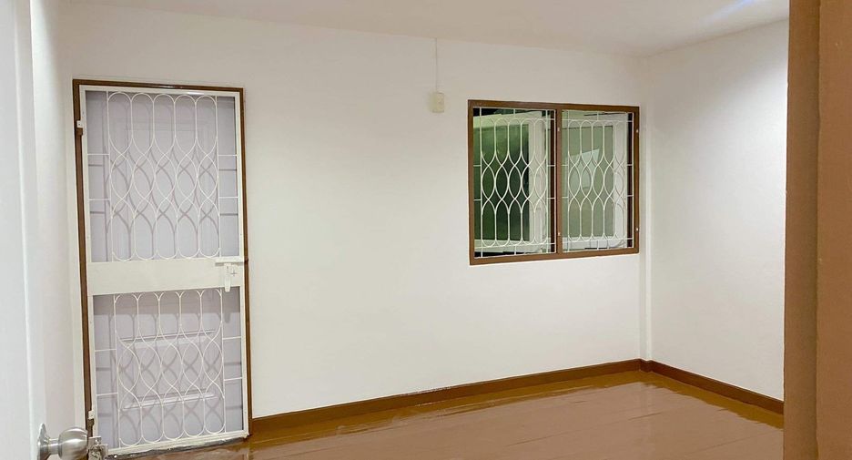 For sale 2 bedrooms townhouse in Sai Mai, Bangkok