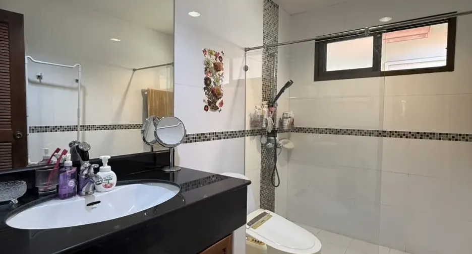 Продажа 4 спальни дом в Huay Yai, Паттайя