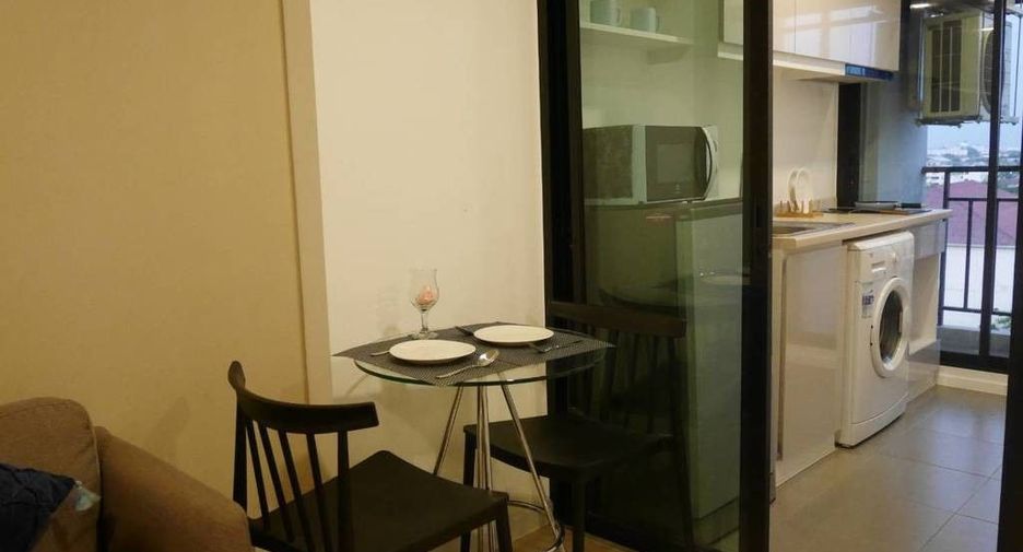 For sale 1 bed condo in Mueang Samut Prakan, Samut Prakan