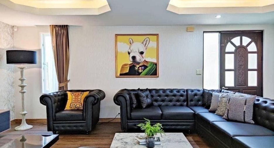 For sale and for rent 4 bedrooms villa in Bang Lamung, Chonburi