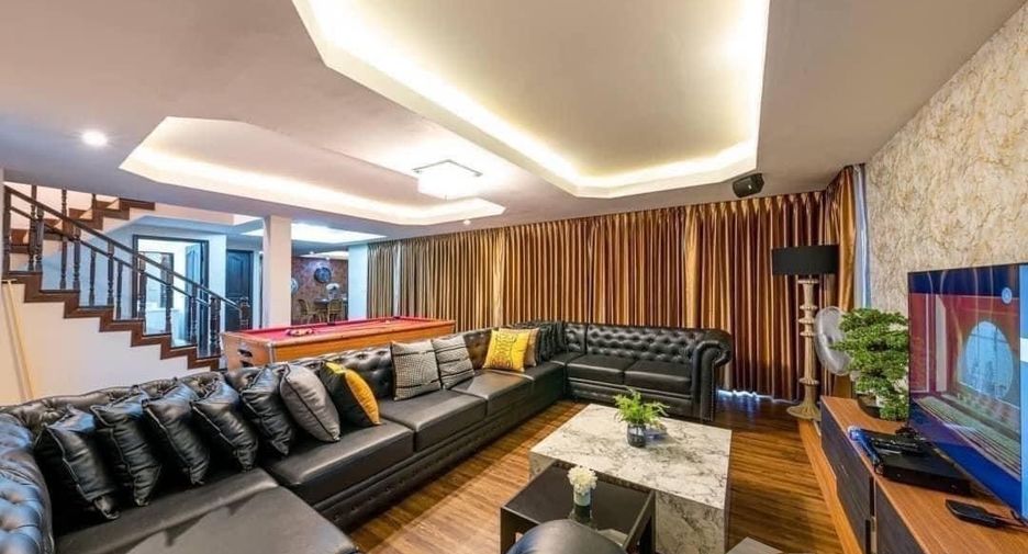 For sale and for rent 4 bedrooms villa in Bang Lamung, Chonburi