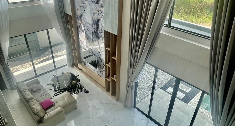 For sale and for rent 6 bedrooms villa in Bang Lamung, Chonburi