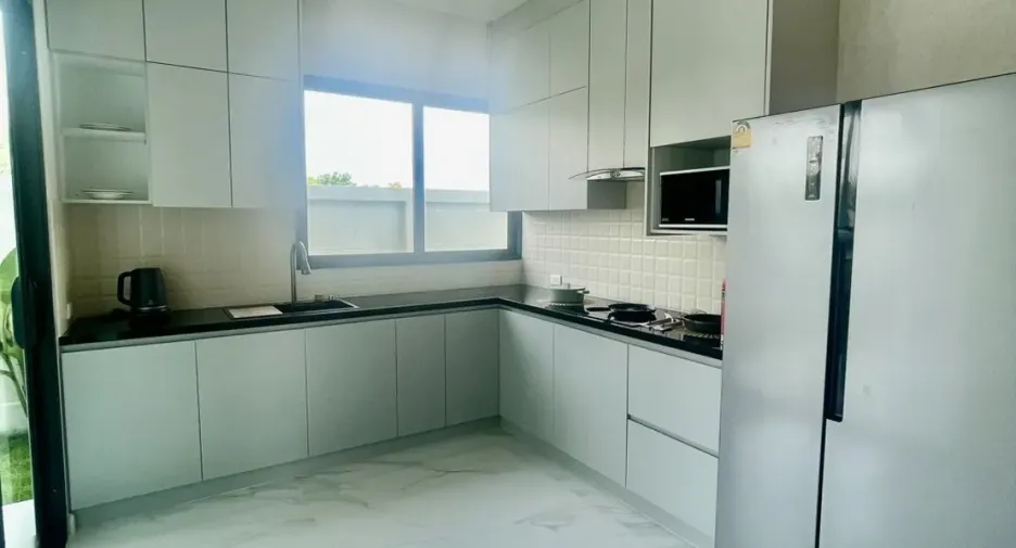 For sale and for rent 6 bedrooms villa in Bang Lamung, Chonburi