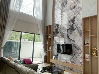 For sale and for rent 6 bedrooms villa in Bang Lamung, Chonburi