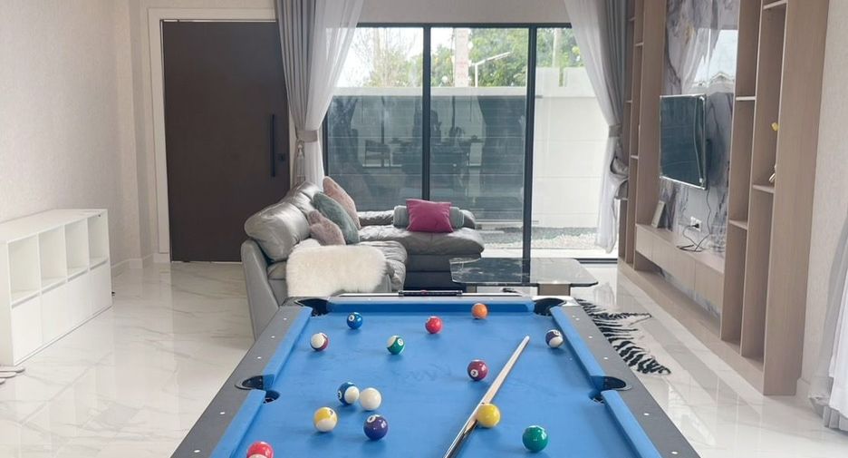 For sale and for rent 6 bedrooms villa in Bang Lamung, Chonburi