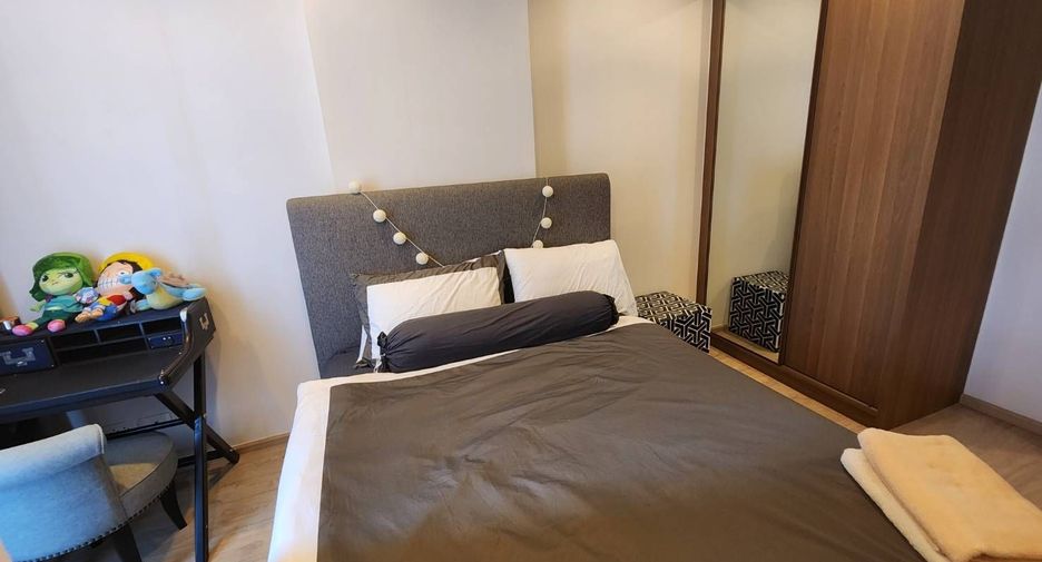 For sale 1 bed condo in Thon Buri, Bangkok