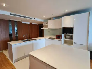 For rent 2 bedrooms condo in Kathu, Phuket