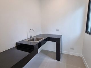 出售 4 卧室 独立屋 在 Bang Phli, Samut Prakan