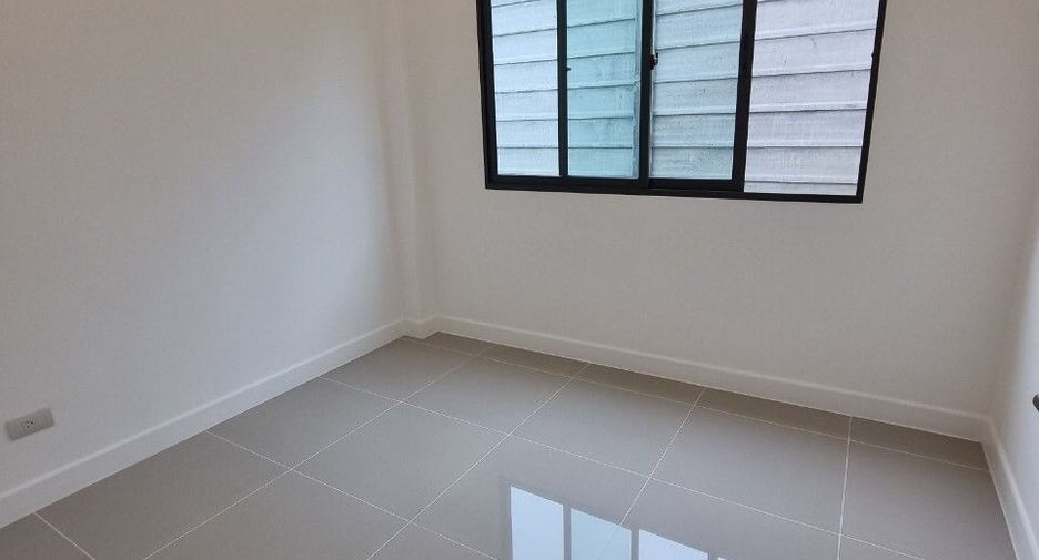 For sale 4 bedrooms house in Bang Phli, Samut Prakan