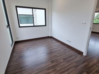 出售 4 卧室 独立屋 在 Bang Phli, Samut Prakan