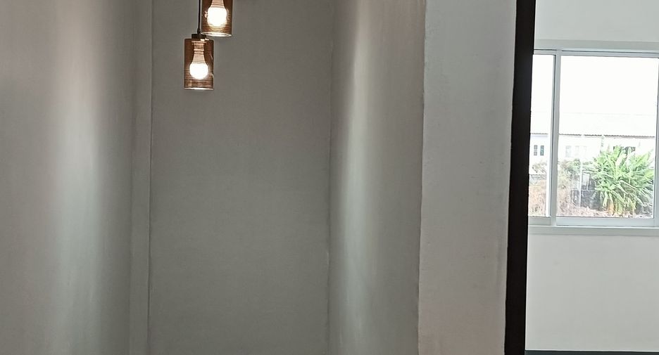 Reihenhaus zum Kauf mit 2 Zimmer in Nong Chok, Bangkok