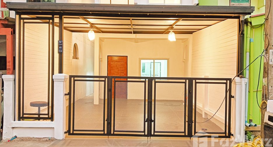 Reihenhaus zum Kauf mit 2 Zimmer in Nong Chok, Bangkok