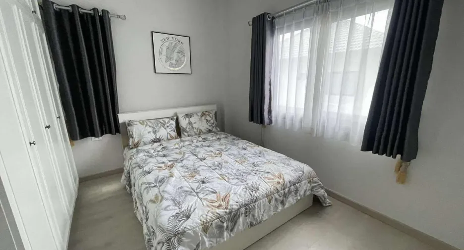 Casa en alquiler de 3 habitaciones en Bang Lamung, Chonburi