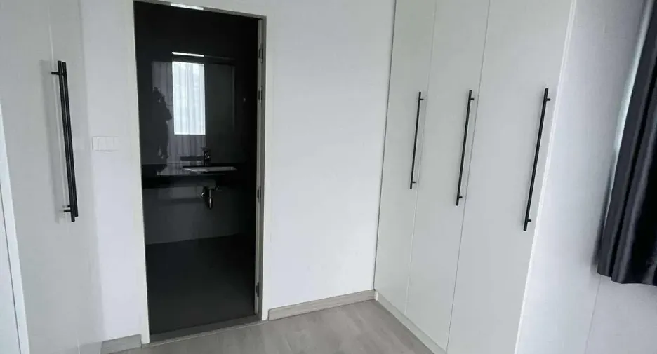 Casa en alquiler de 3 habitaciones en Bang Lamung, Chonburi