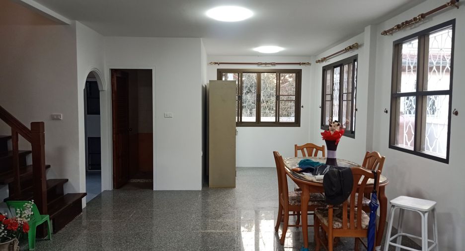 À vendre 3 chambres maison à Mueang Khon Kaen, Khon Kaen