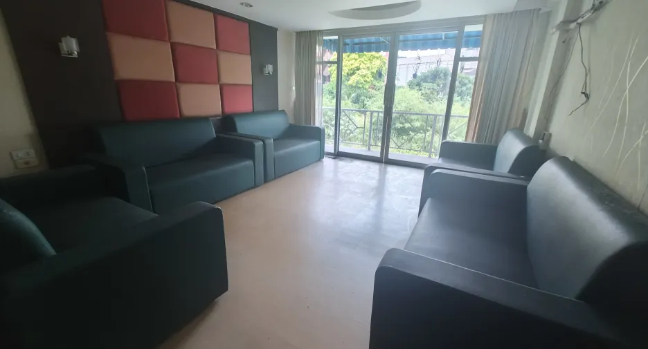 出租 3 卧室 联排别墅 在 Bang Lamung, Chon Buri