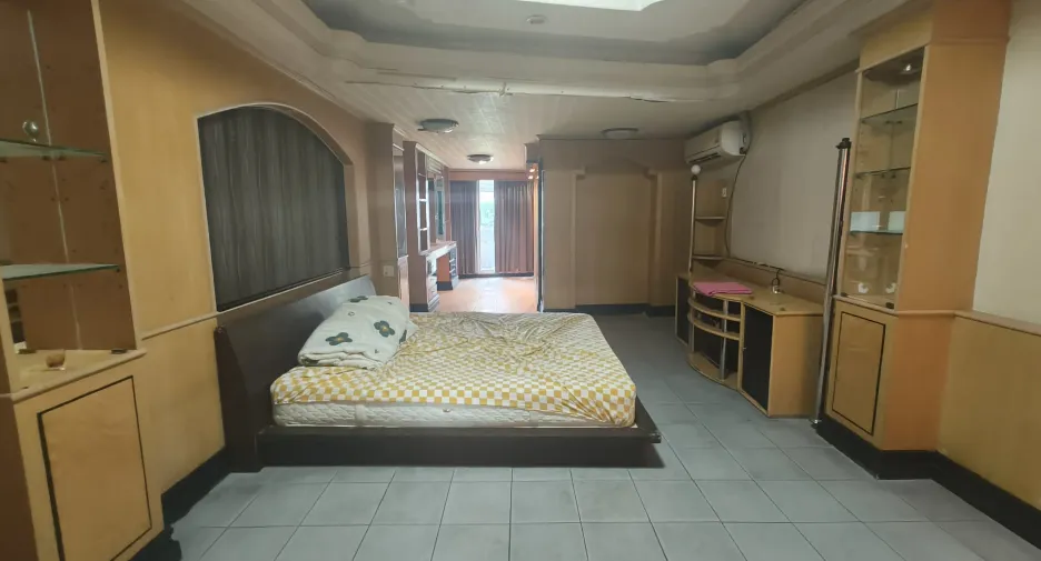 出租 3 卧室 联排别墅 在 Bang Lamung, Chon Buri