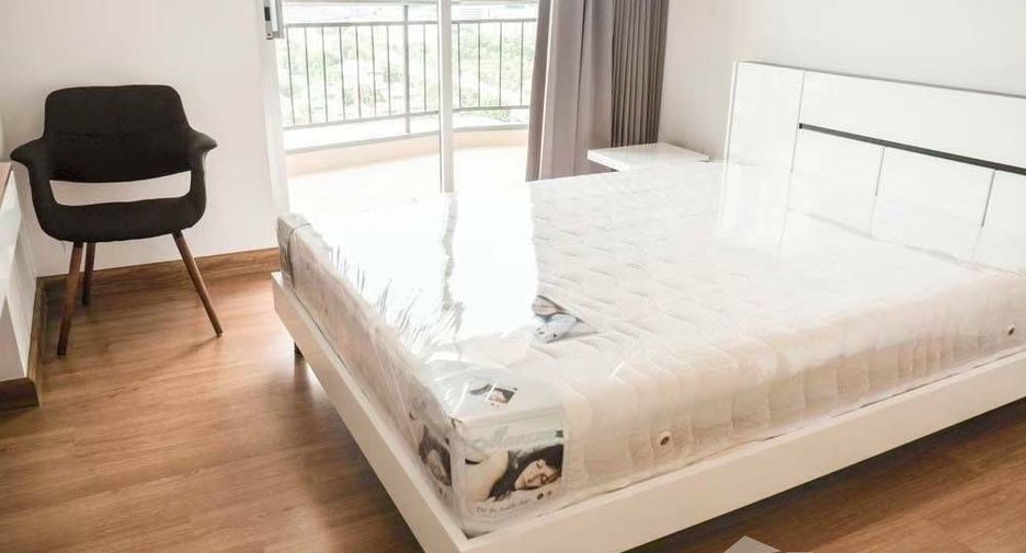 For sale and for rent 2 bedrooms condo in Watthana, Bangkok